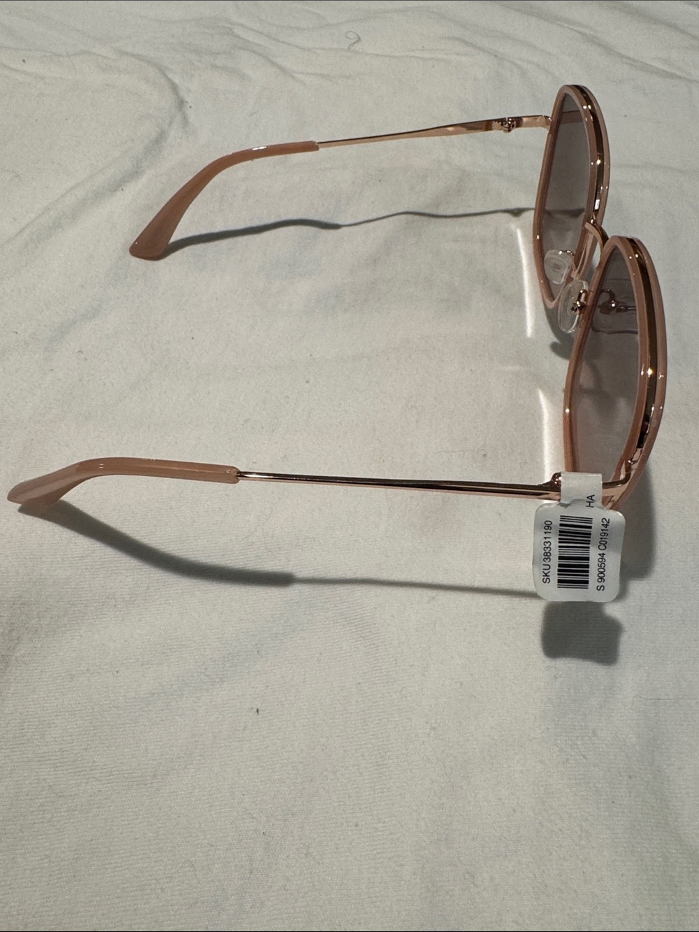 New Loft edge oversized square sunglasses. - Picture 2 of 5